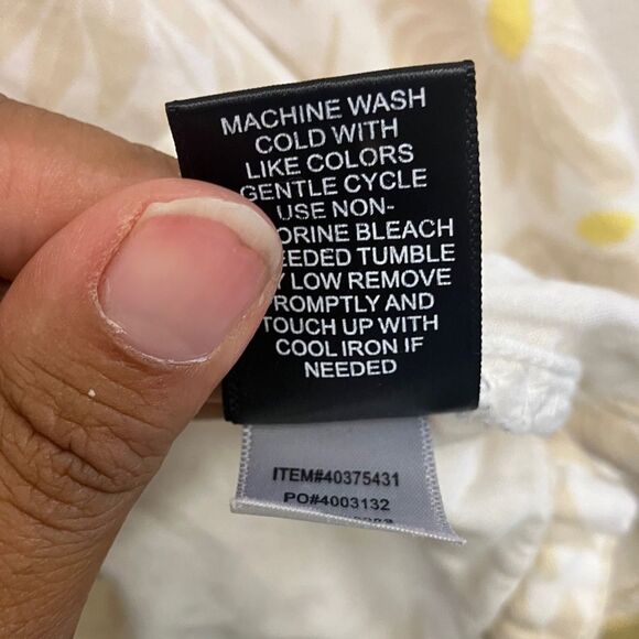 Torrid Floral Button-Down Ruffle Strap Top size 2 (2X) #716 - Picture 5 of 7